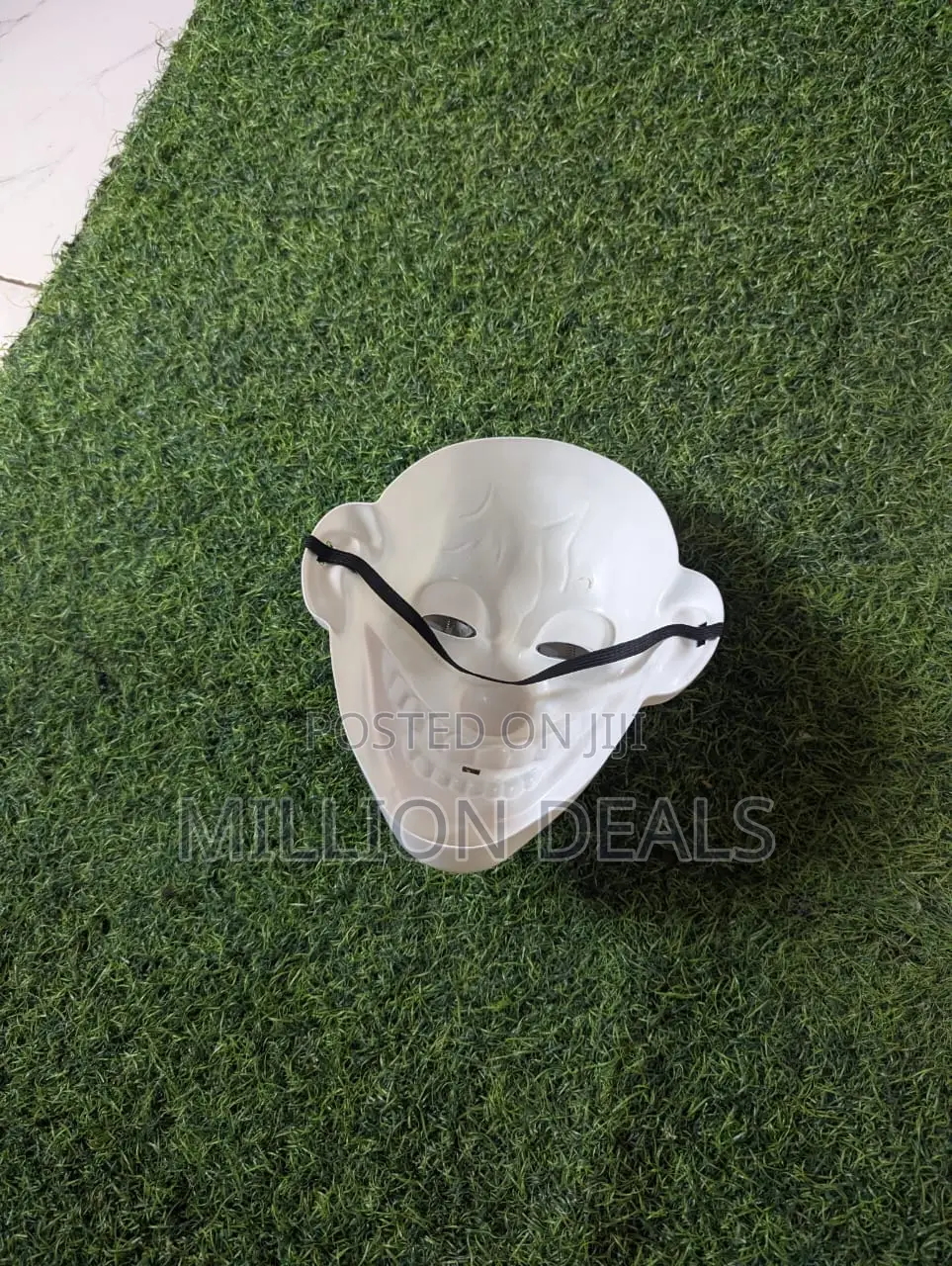 Weird Classic Halloween Party Face Mask