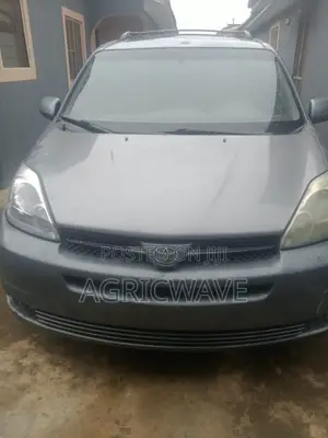 Toyota Sienna CE 2005 Gray