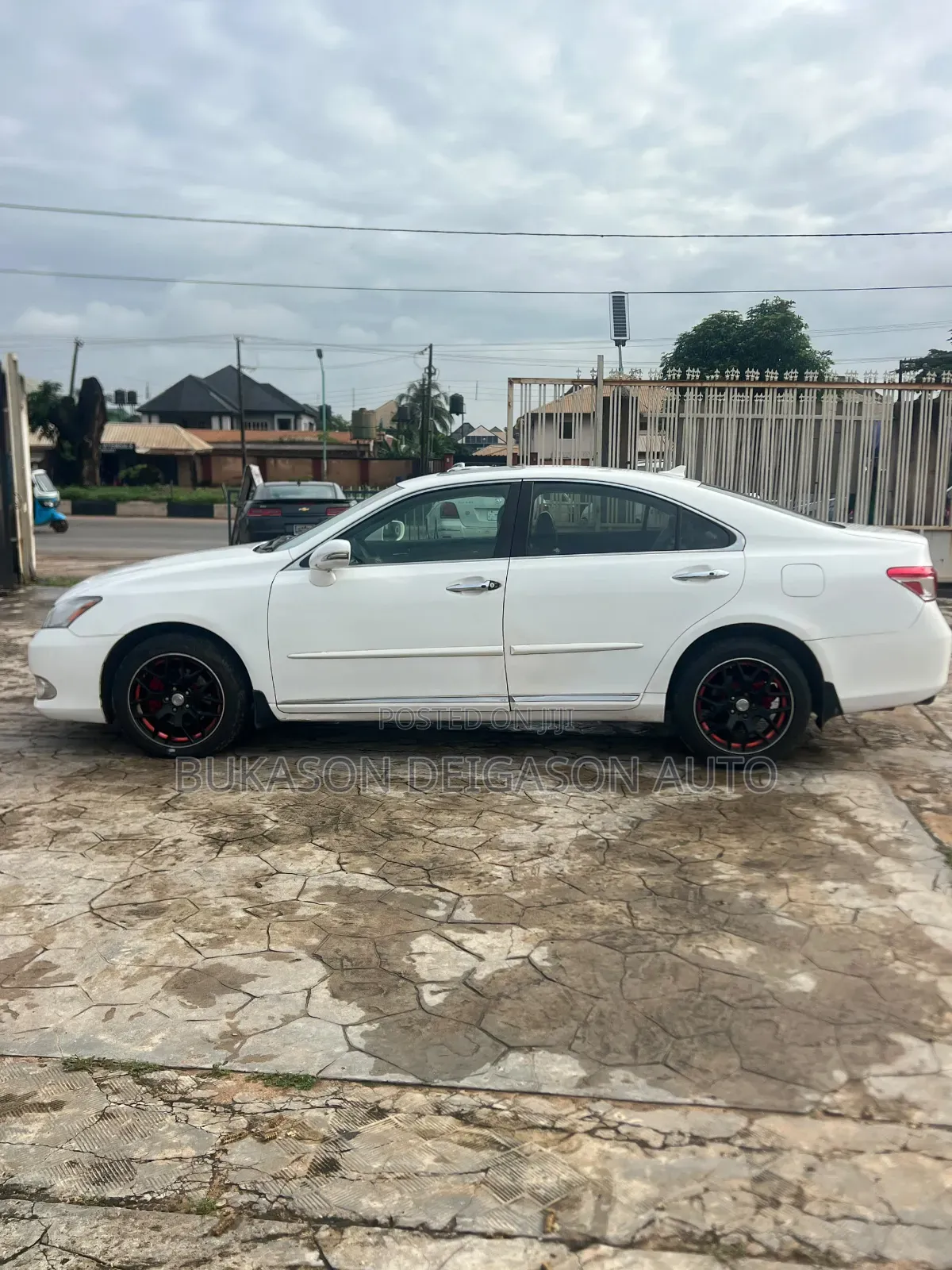 Lexus ES 350 FWD 2013 White