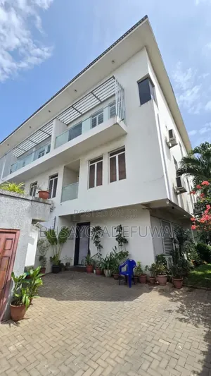 4bdrm Duplex in Ikate Lekki for rent