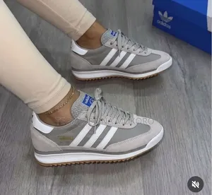 Latest Design High Quality Unisex Adidas Sneakers