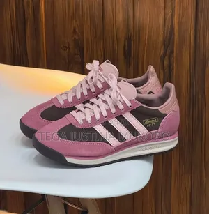Latest Design High Quality Unisex Adidas Sneakers