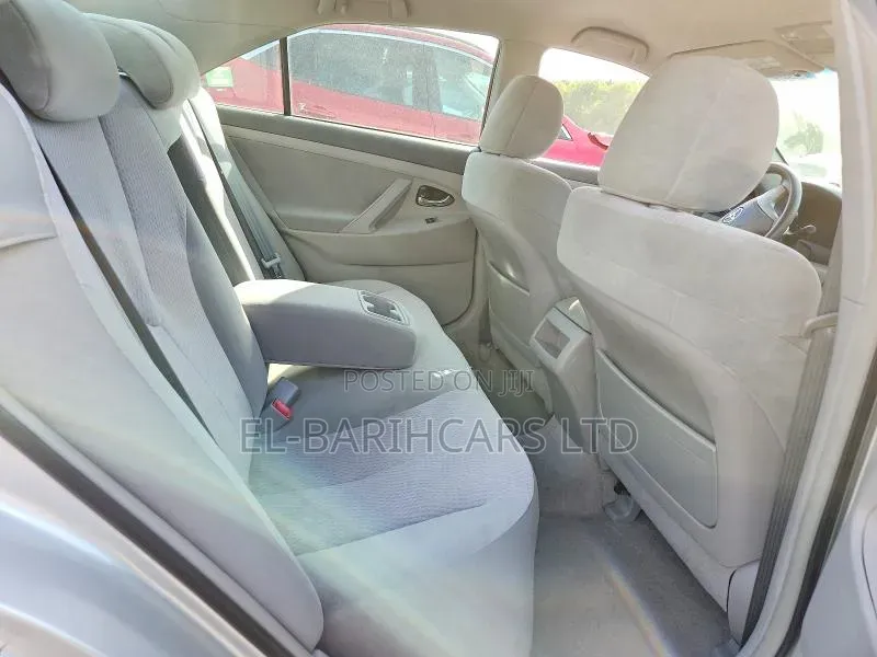 Toyota Camry 2011 Silver