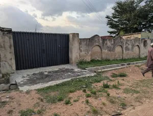 7bdrm House in Optimal Estates, Oyo for sale