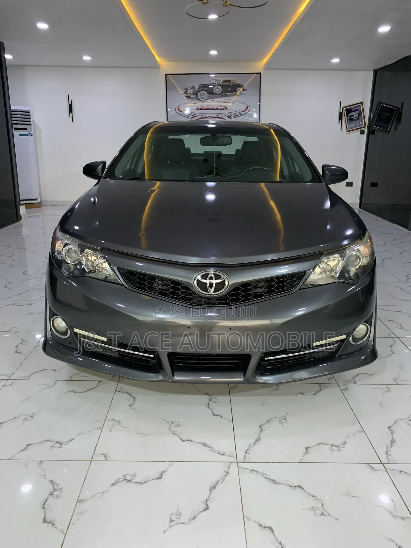 Toyota Camry 2012 Gray