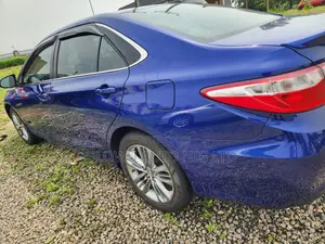 Toyota Camry SE w/Special Edition Pkg (2.5L 4cyl 6A) 2016 Blue