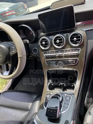 Mercedes-Benz C300 Base AWD 4Matic Sedan (2.0L 4cyl 7A) 2015 Gray