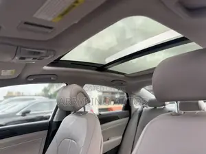Hyundai Sonata Limited 4dr Sedan (2.4L 4cyl 6A) 2015 Silver