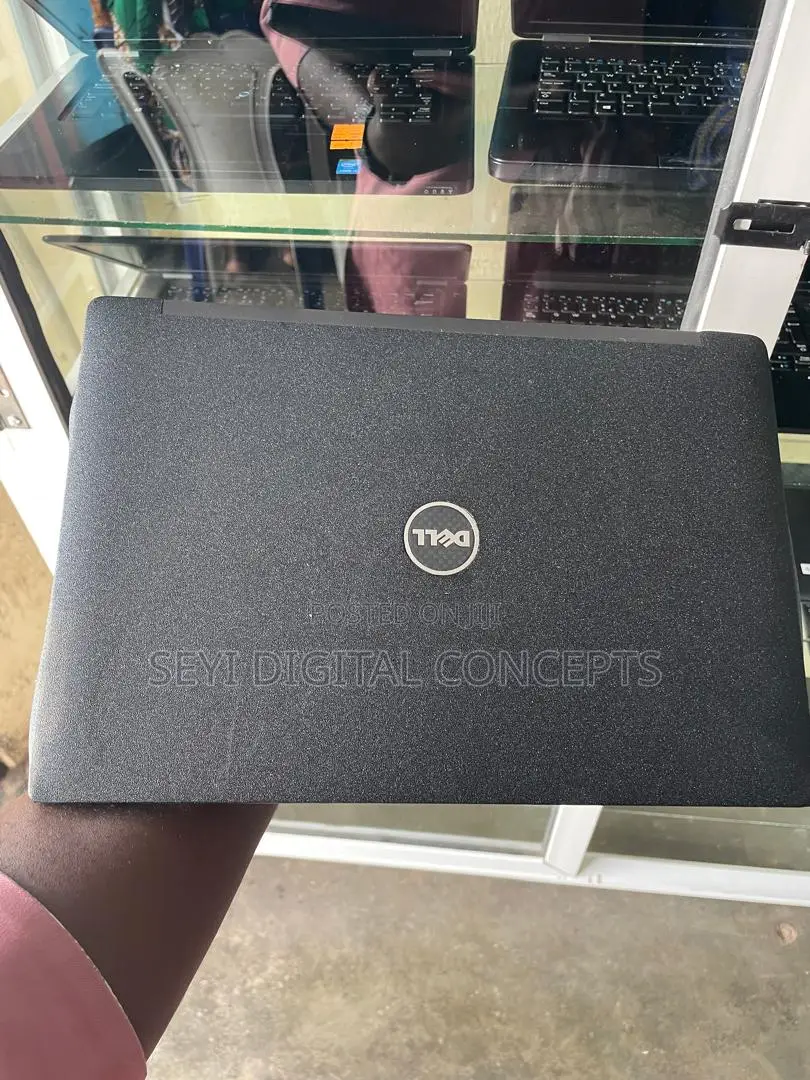 Laptop Dell Latitude 7390 8GB Intel Core i5 SSD 256GB