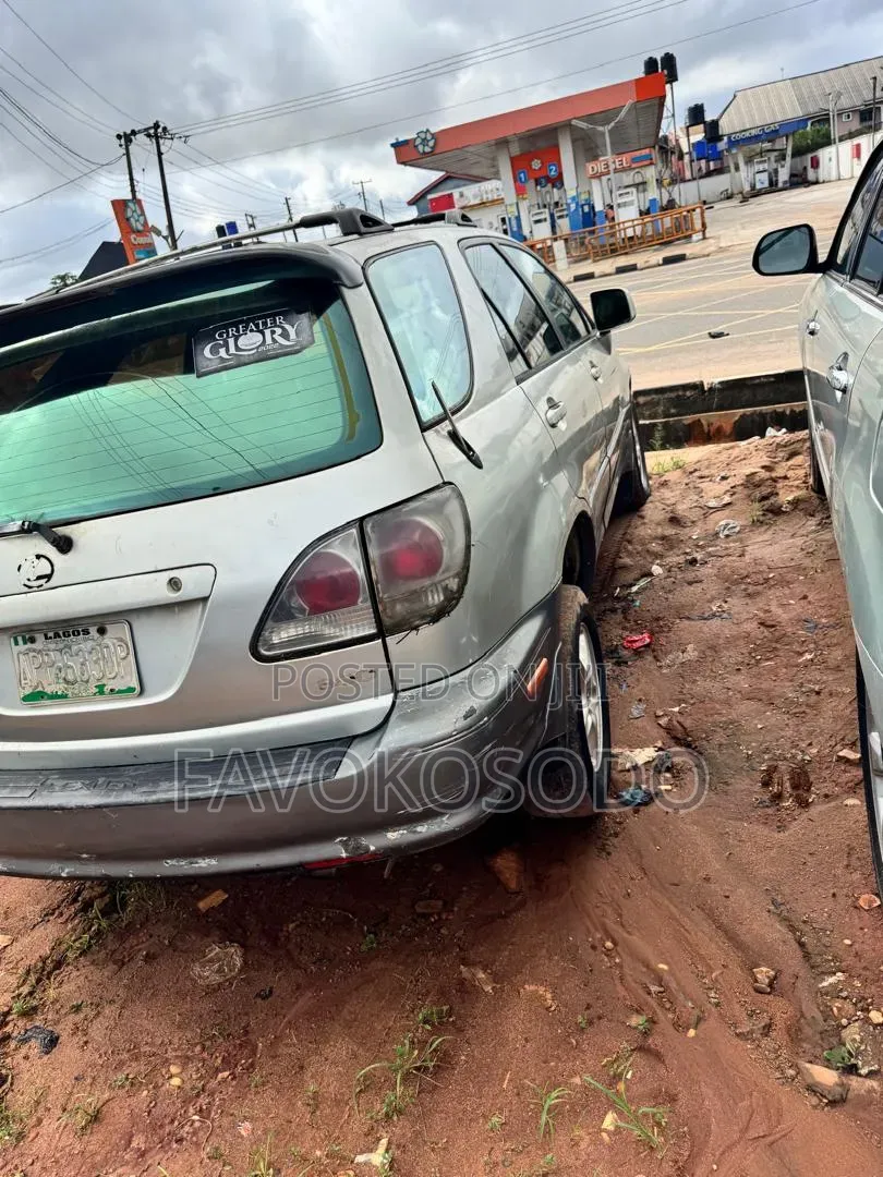Lexus RX 300 2WD 2000 Silver
