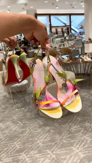 A Fashionable Shoe Rosa Fruit Heels