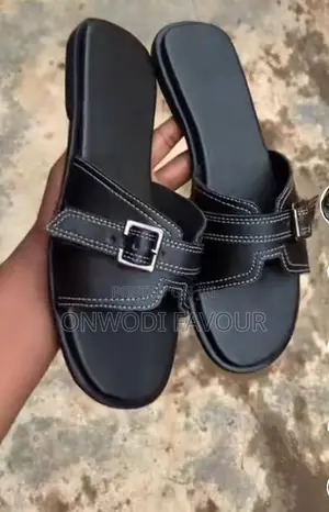Beautiful Ladies Slippers – Stylish & Affordable