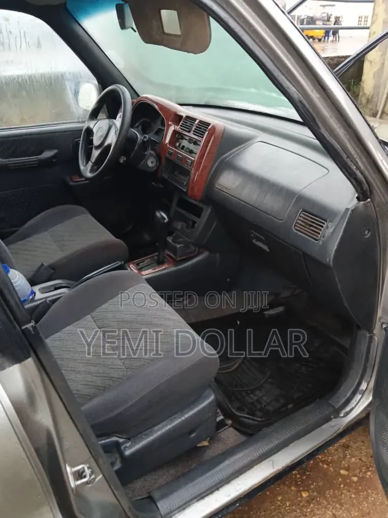 Toyota RAV4 Automatic 2000 Silver