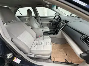 Toyota Camry LE 4dr Sedan (2.5L 4cyl 6A) 2017 Blue