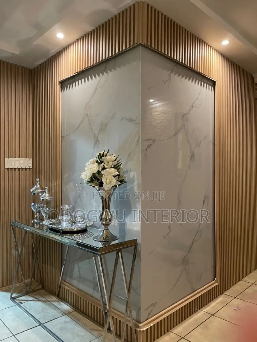 Grand Fluted Panel Decor