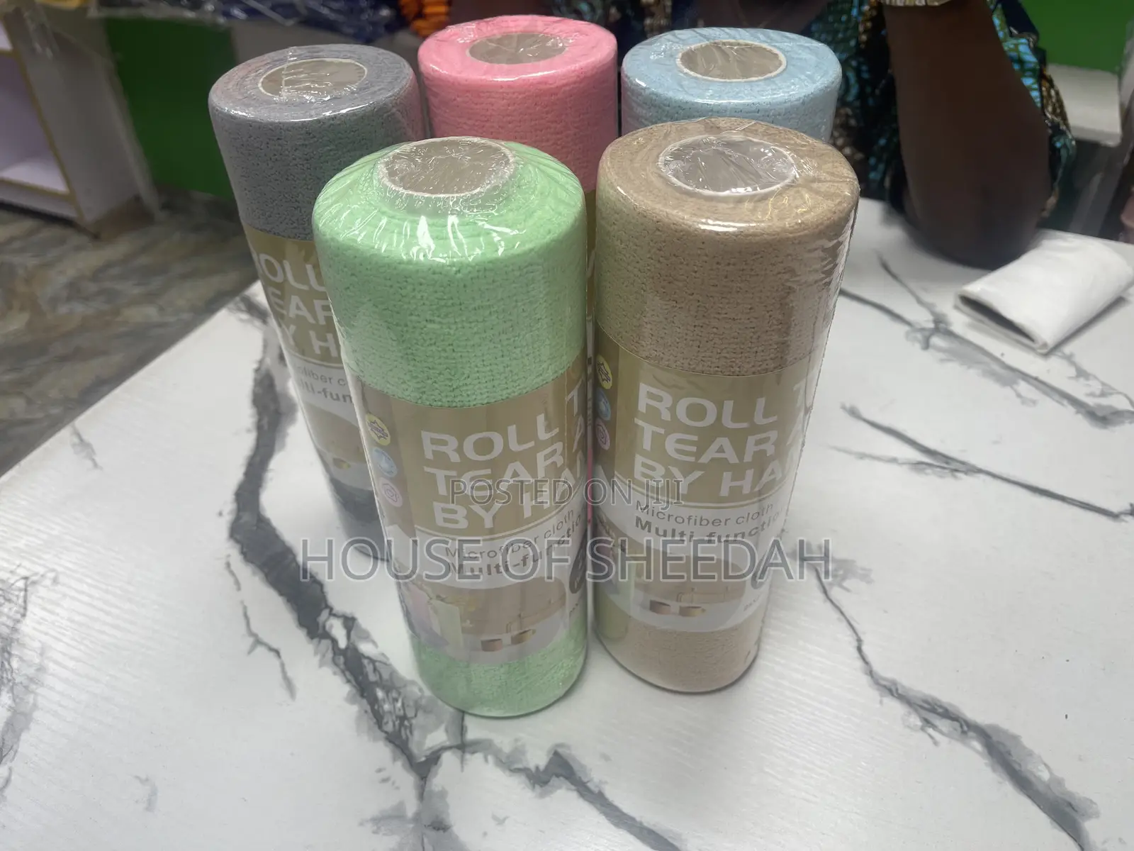 20 PCS Reusable Microfiber Tear Towel Roll