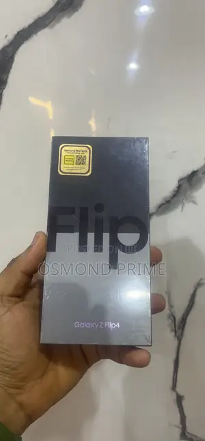 New Samsung Galaxy Z Flip4 256 GB Black