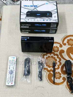 JynxBox Ultra HD V30+ Multimedia WiFi Player