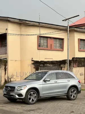 Mercedes-Benz GLC-Class 2016 Blue