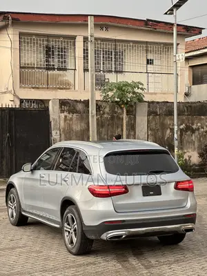 Mercedes-Benz GLC-Class 2016 Blue