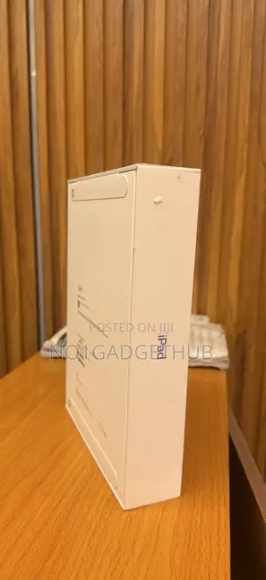 New Apple iPad (2022) 128 GB Blue