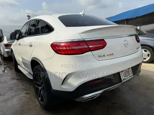 Mercedes-Benz GLE-Class 2019 White