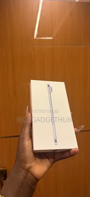New Apple iPhone Air 256 GB Blue