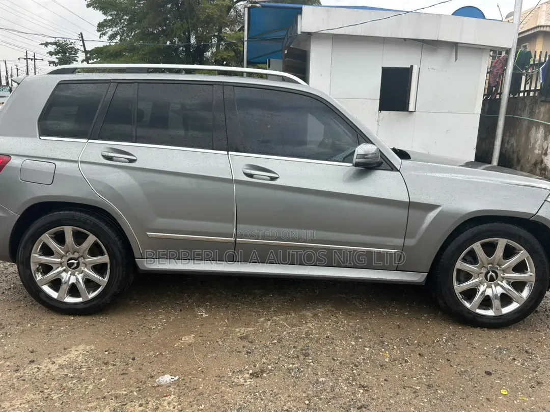 Mercedes-Benz GLK-Class 350 4MATIC 2014 Gray