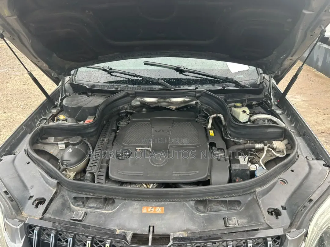 Mercedes-Benz GLK-Class 350 4MATIC 2014 Gray