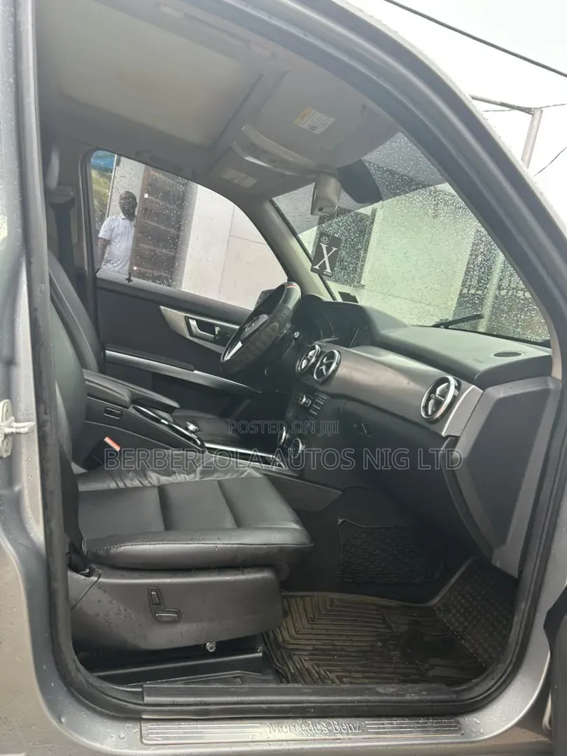 Mercedes-Benz GLK-Class 350 4MATIC 2014 Gray