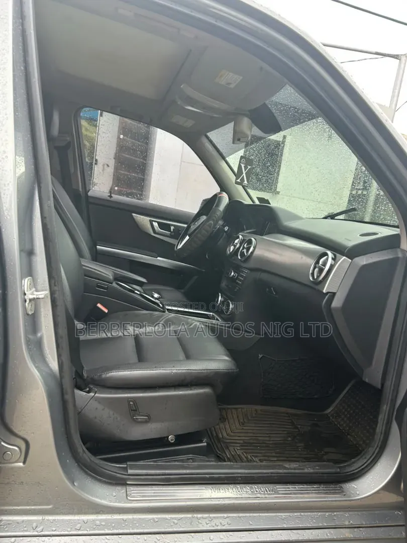 Mercedes-Benz GLK-Class 350 4MATIC 2014 Gray