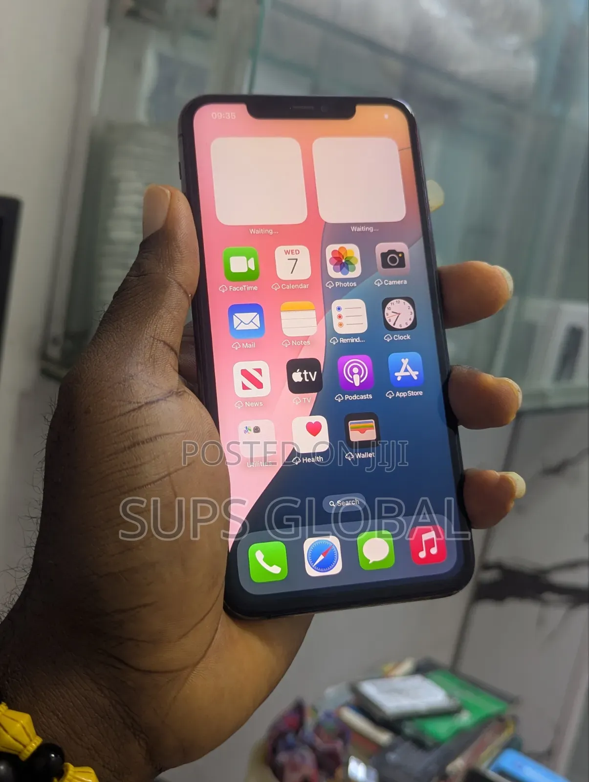 New Apple iPhone 11 Pro Max 256 GB Black