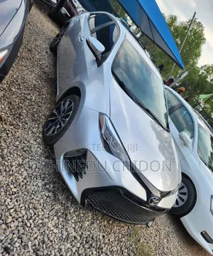 Toyota Corolla 2017 Silver