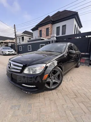 Mercedes-Benz C300 Luxury 4Matic Sedan AWD (3.0L 6cyl 7A) 2011 Black