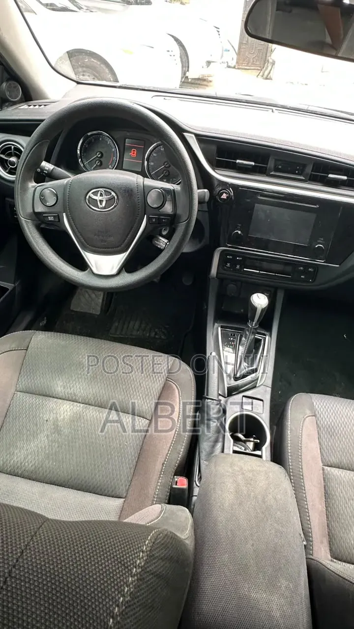 Toyota Corolla 2018 Black