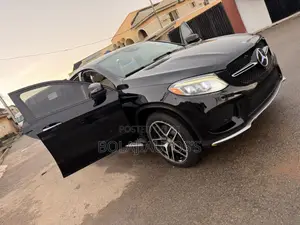 Mercedes-Benz GLE-Class 2017 Black