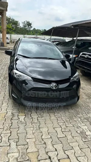 Toyota Corolla 2018 Black