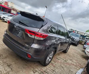 Toyota Highlander 2017 Gray