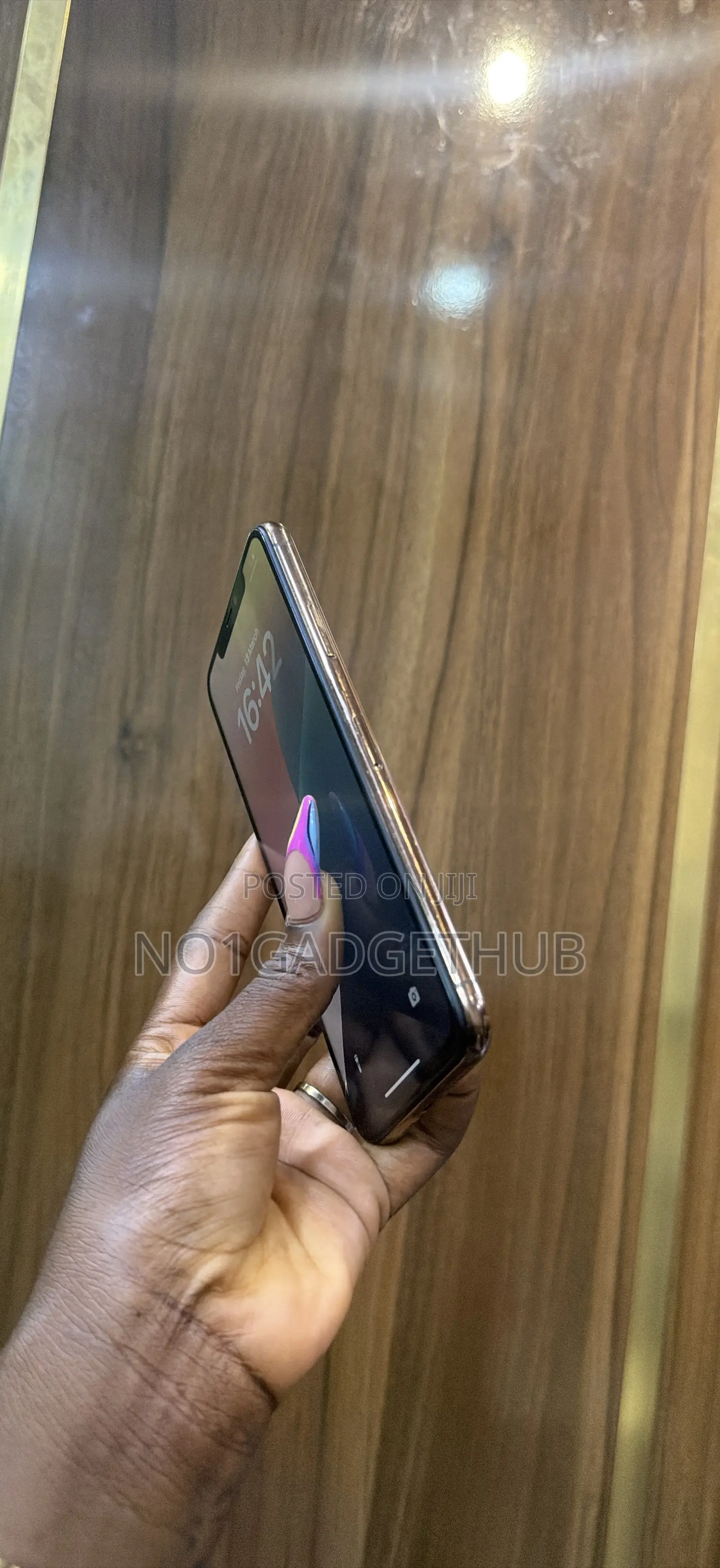 Apple iPhone 11 Pro Max 64 GB Gold