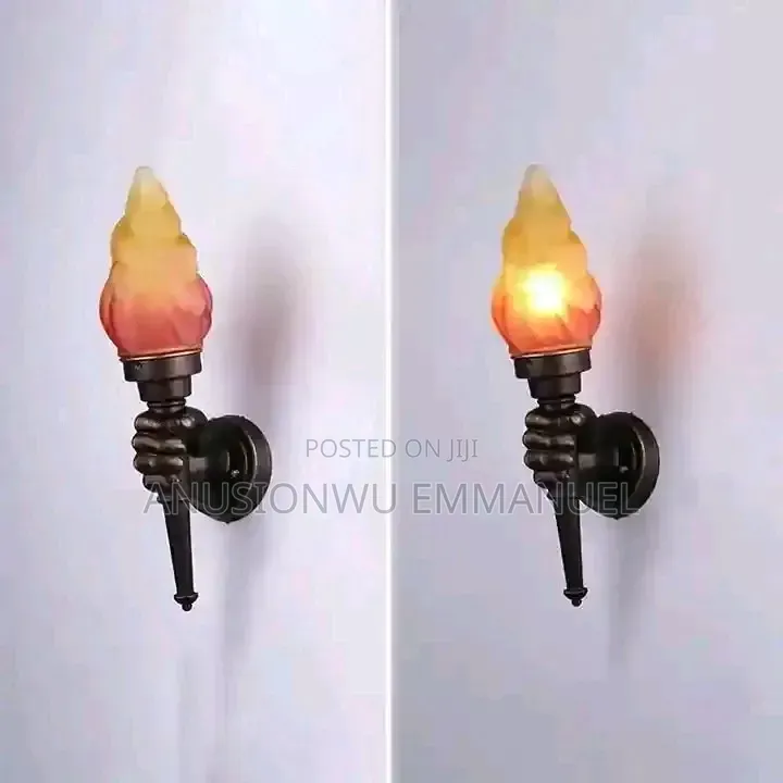 New Nordic Hand Wall Lamp