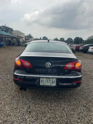 Volkswagen Passat 2010 Black
