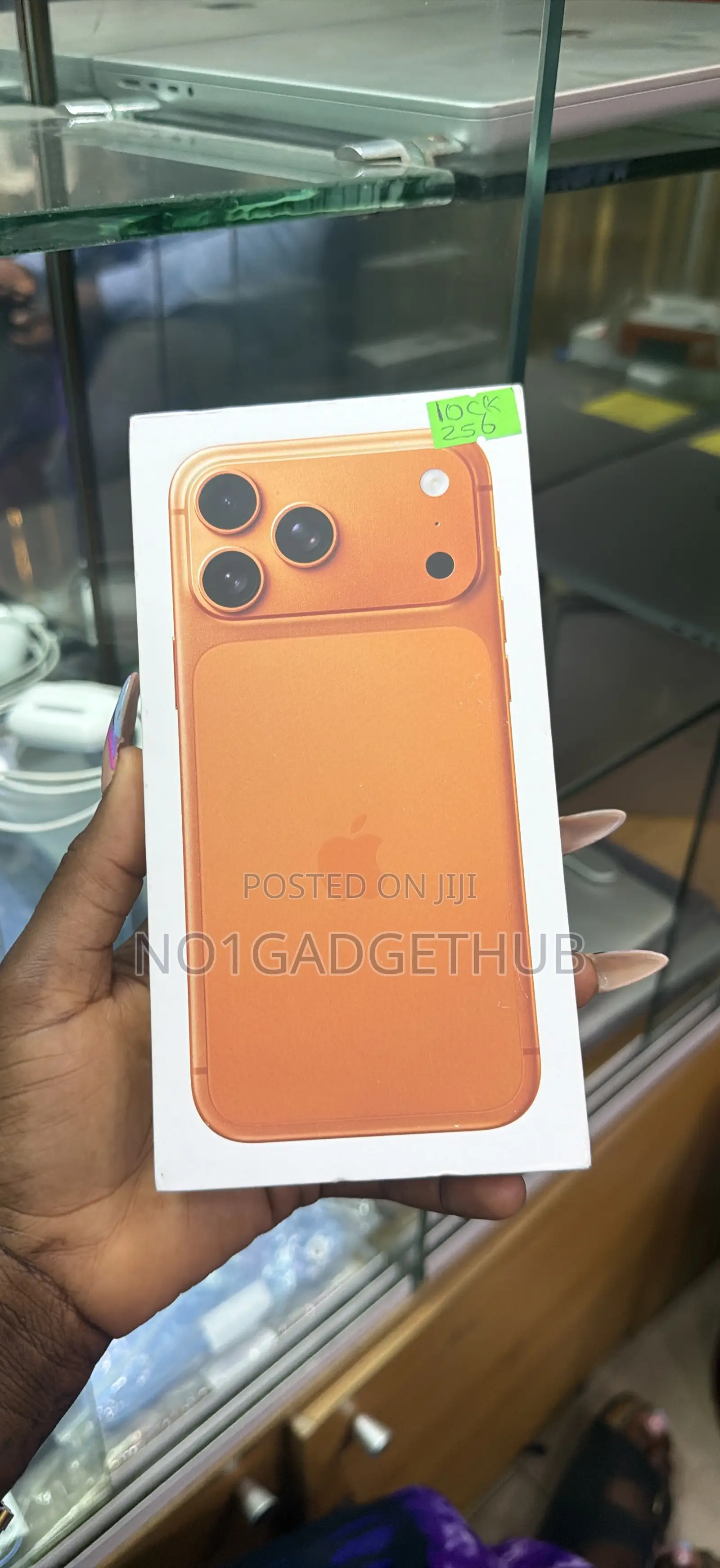 New Apple iPhone 17 Pro Max 256 GB Orange