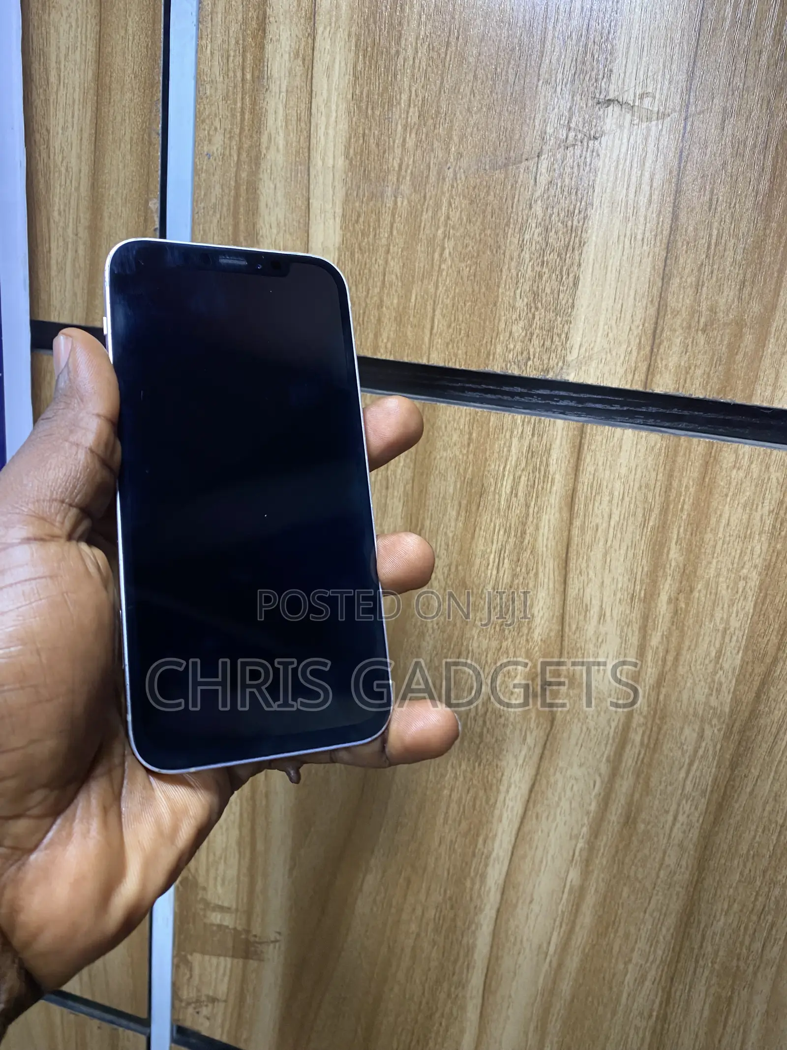 Apple iPhone 12 64 GB White