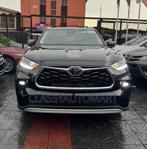 Toyota Highlander Platinum 2021 Black