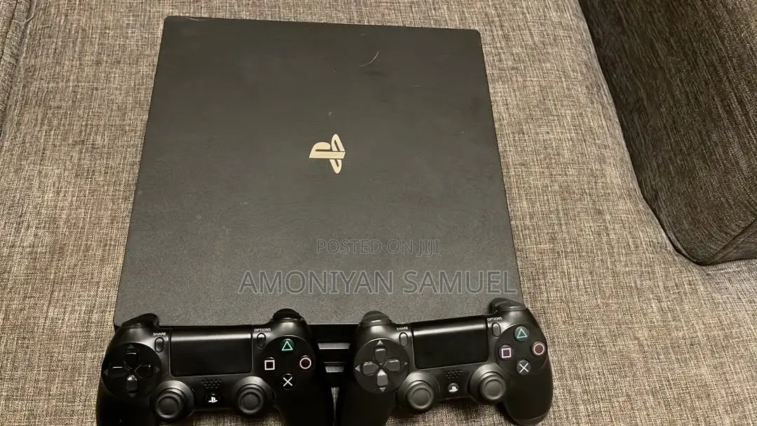 PS4 Pro Console and Pads With 11 Games