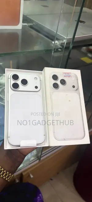 New Apple iPhone 17 Pro 256 GB Silver