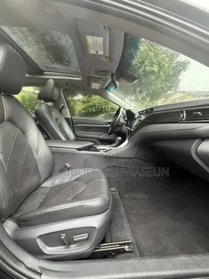 Toyota Camry XLE FWD (2.5L 4cyl 8AM) 2018 Black