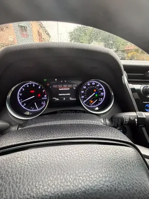 Toyota Camry XLE FWD (2.5L 4cyl 8AM) 2018 Black