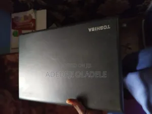 Laptop Toshiba Satellite C655 4GB Intel SSD 160GB