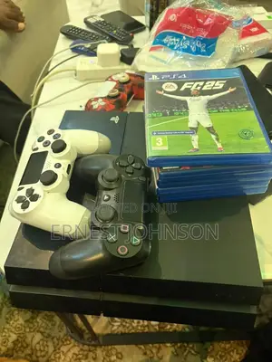 PlayStation 4 With Game